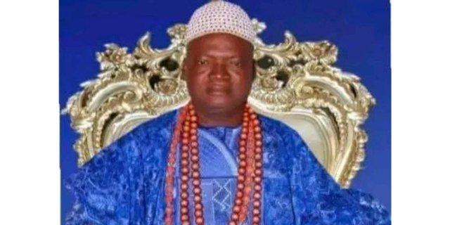Oba Moses Oyinloye Iwedunmoye I, the Onigbesi of Igbesi